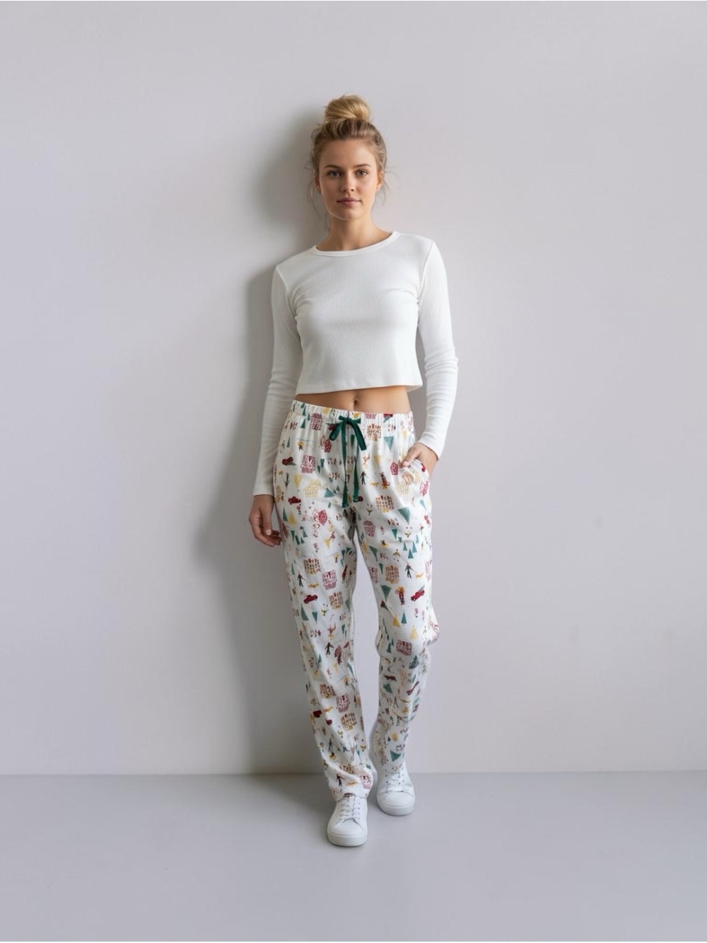 LC Lauren Conrad Christmas Pajama Pants Women’s Medium